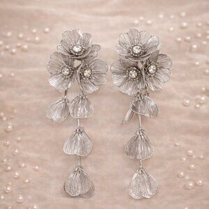 Kate Middleton Famous Cascading Silver  Dangle Earrings